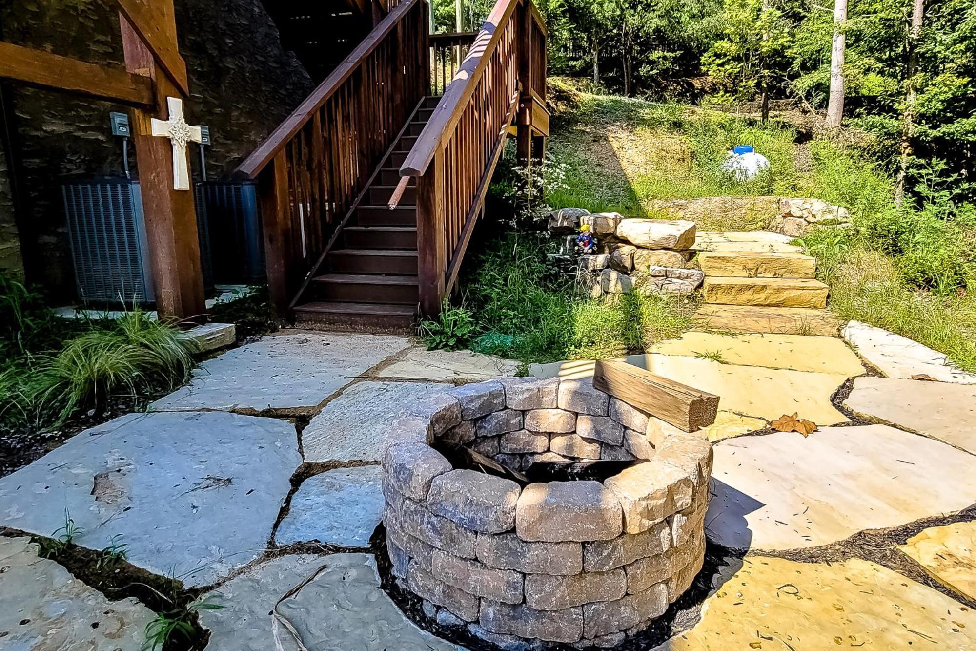 Rocky Top Jewel Cabin Park Settlement Bilik gambar